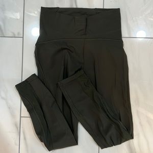 Lululemon — green, size 4, like new